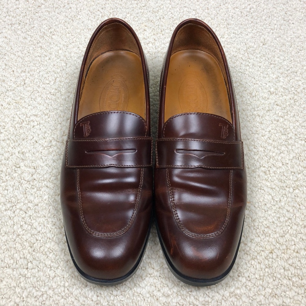 TOD’S Classic Leather Loafers